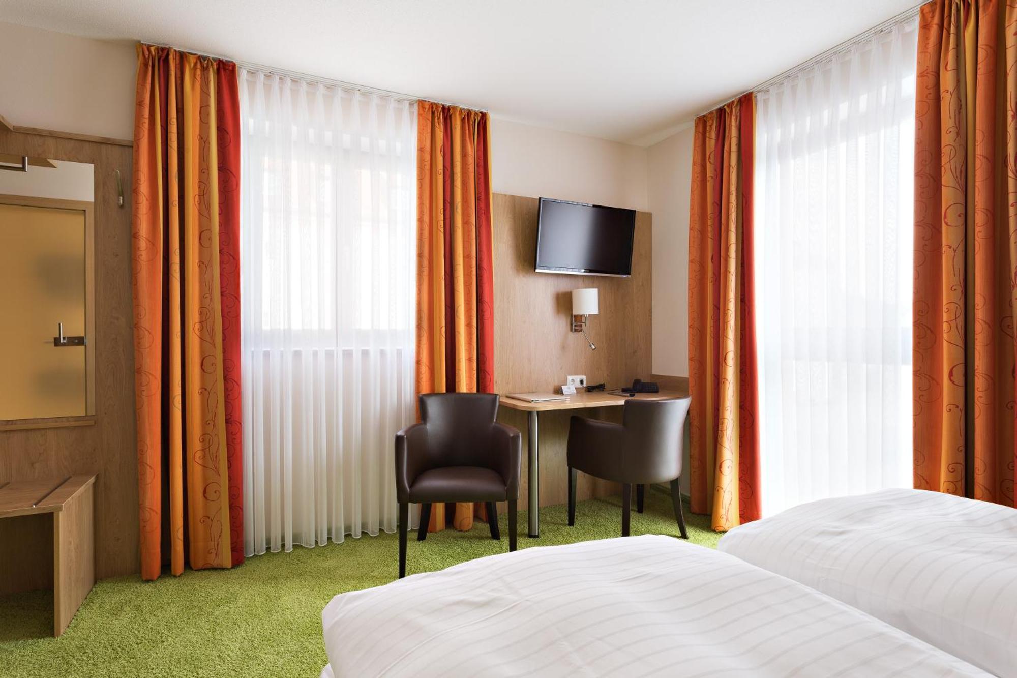 Hotel Sixt Rohr in Niederbayern Exterior photo