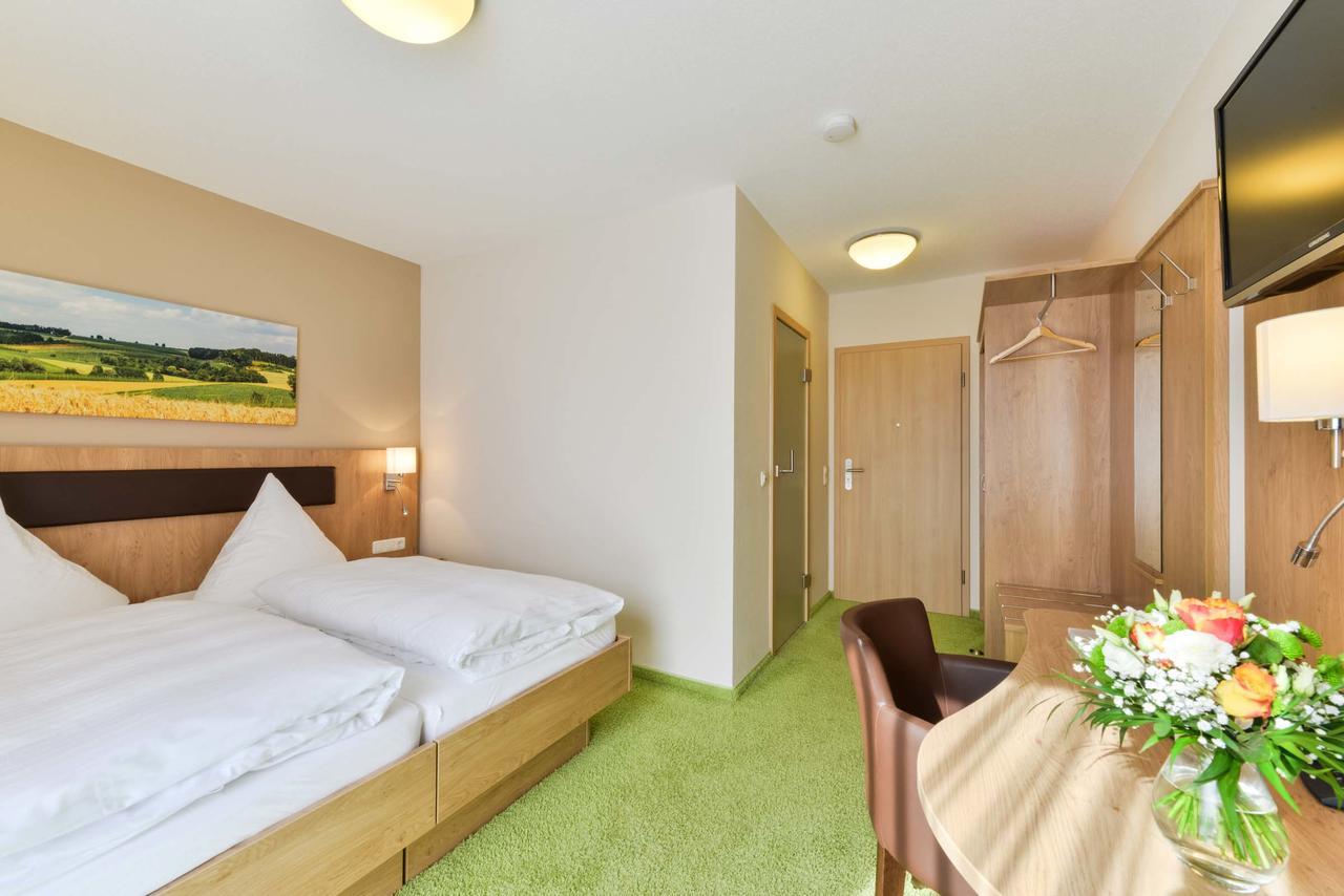 Hotel Sixt Rohr in Niederbayern Exterior photo
